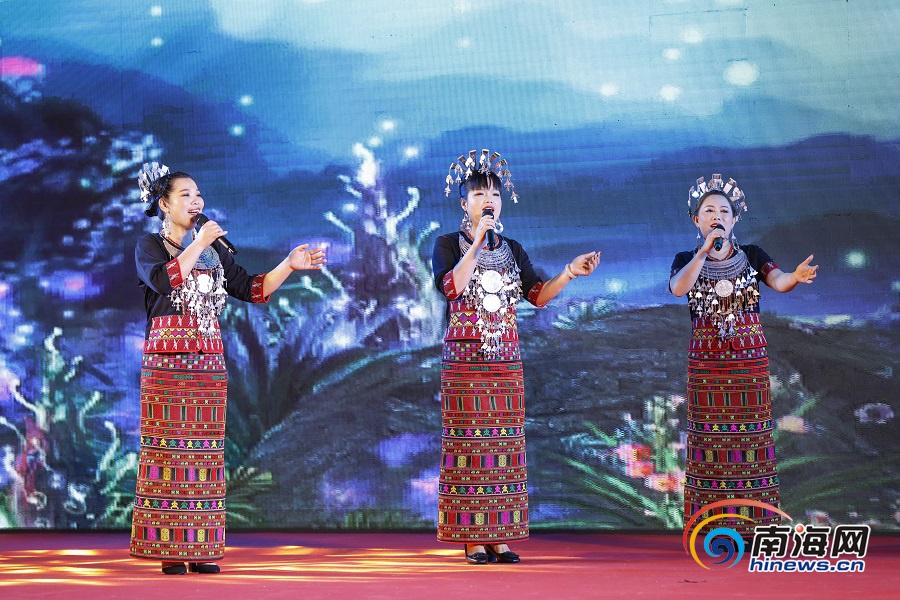 12月26日，“碧桂园杯”第二届中国（海南）民歌盛典晚会在海口举行。 南海网记者 李昊 摄.jpg