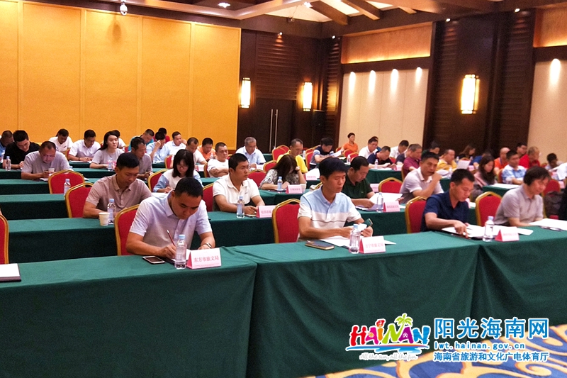 10月21日-23日，省旅文厅在澄迈县举办2019年全省旅文系统安全生产（消防）和应急管理业务培训班。