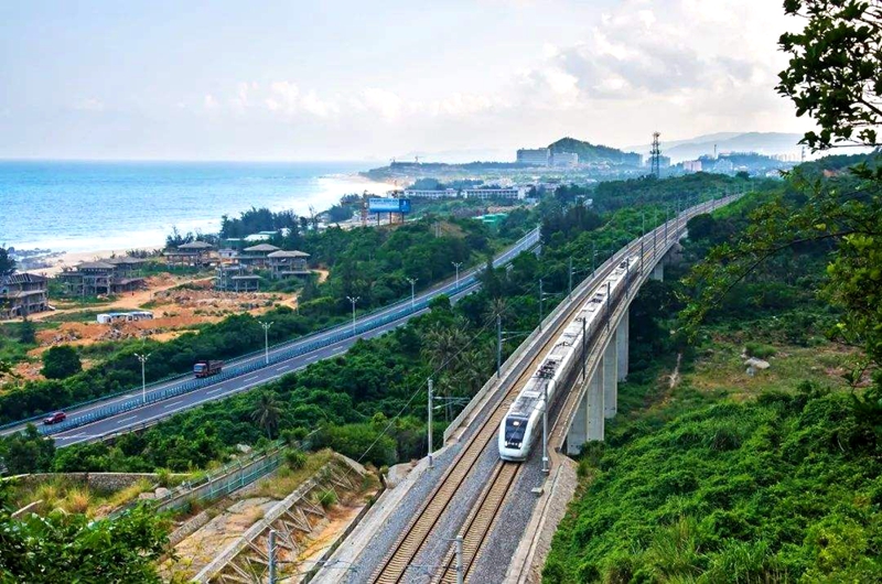 海南环岛高铁最美图片
